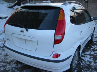 Nissan Tino