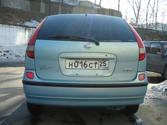 Nissan Tino