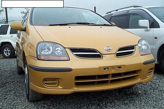 1999 Nissan Tino