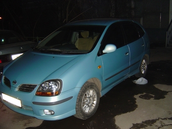 1999 Nissan Tino