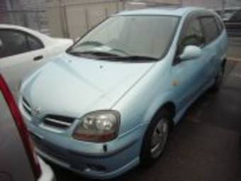 1999 Nissan Tino
