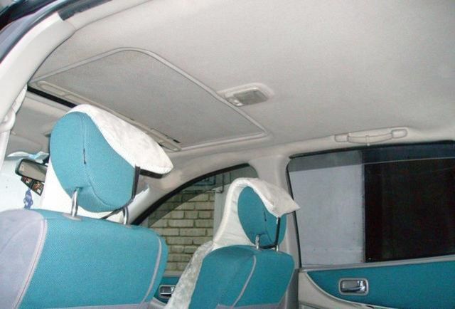 1999 Nissan Tino