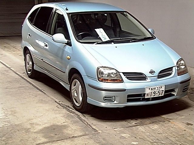 1999 Nissan Tino