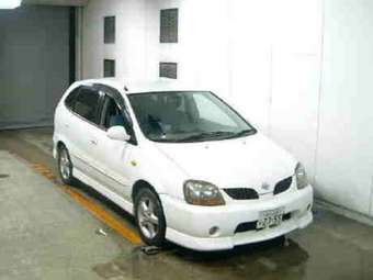 1999 Nissan Tino