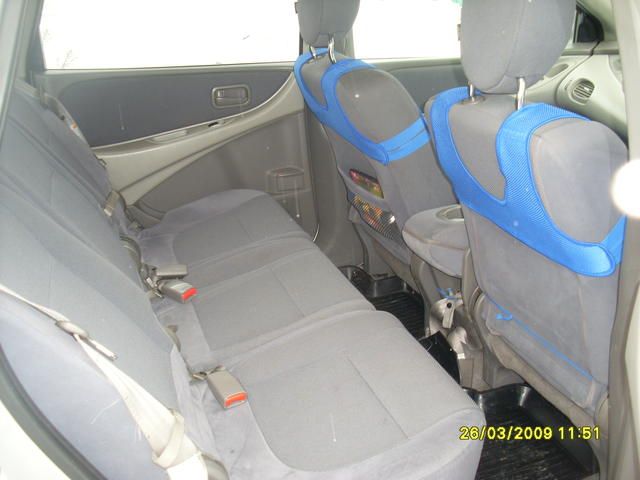 1999 Nissan Tino