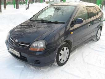 1999 Nissan Tino