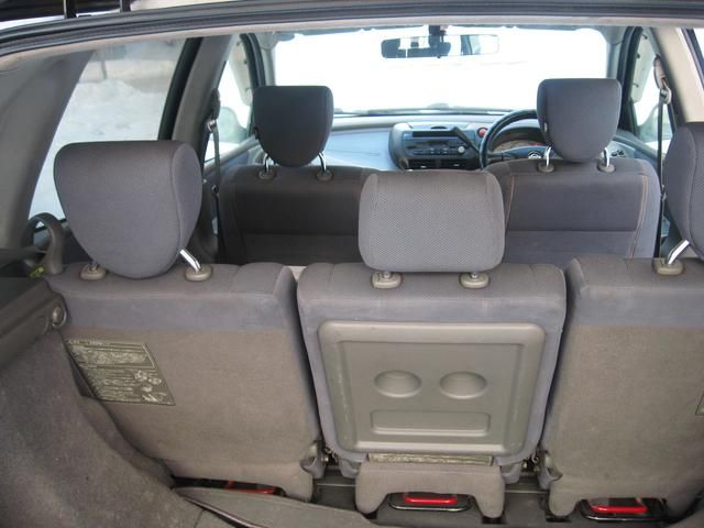 1999 Nissan Tino