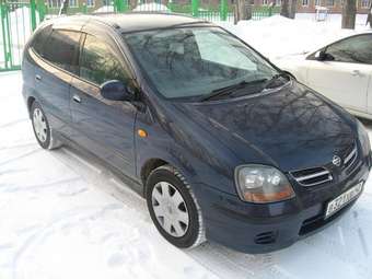 Nissan Tino