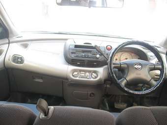 Nissan Tino
