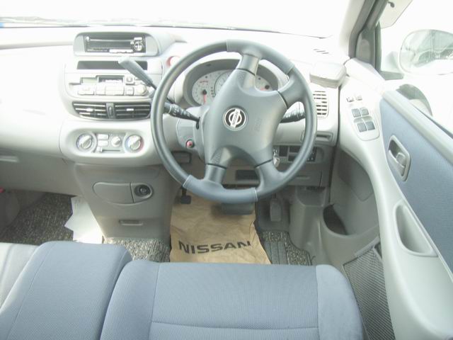 1999 Nissan Tino For Sale