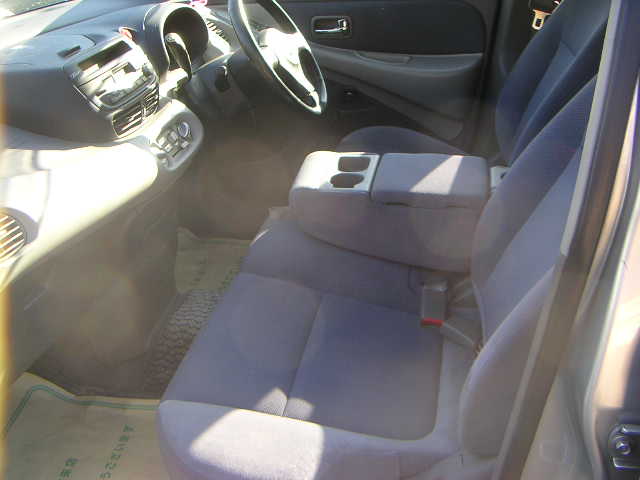 1999 Nissan Tino For Sale