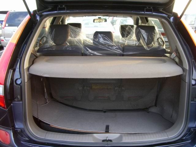 1999 Nissan Tino Pictures