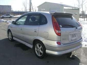 1999 Nissan Tino Wallpapers