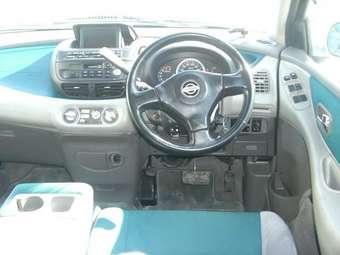 1999 Nissan Tino Pics