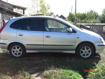 1999 Nissan Tino For Sale