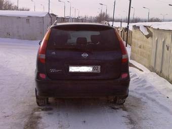 1999 Nissan Tino Pictures