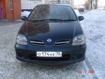1999 Nissan Tino Photos