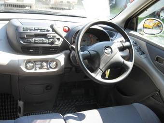 1999 Nissan Tino For Sale