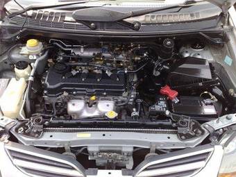 1999 Nissan Tino Images