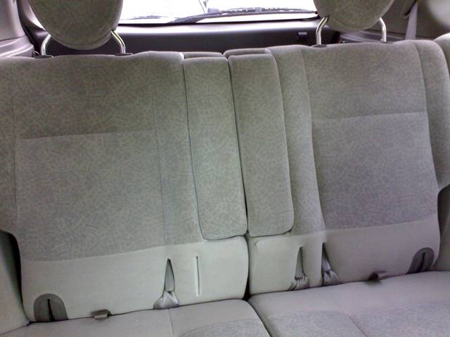 2000 Nissan Tino