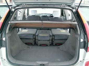 2000 Nissan Tino For Sale