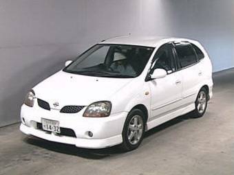 2000 Nissan Tino Pictures