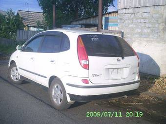 2000 Nissan Tino For Sale