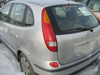 Nissan Tino