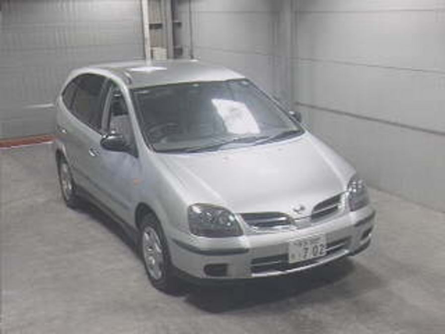 2001 Nissan Tino Pics