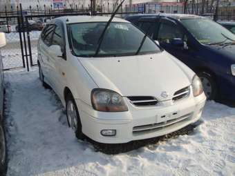 2001 Nissan Tino For Sale