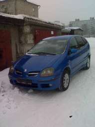 2001 Nissan Tino For Sale