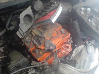 2001 Nissan Tino Pictures