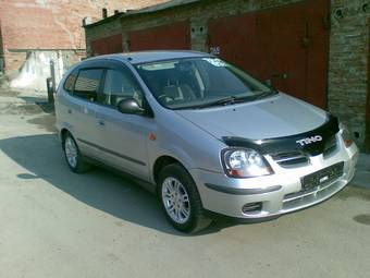 2001 Nissan Tino For Sale