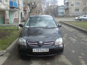 2001 Nissan Tino Photos