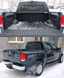 2004 Nissan Titan Pictures