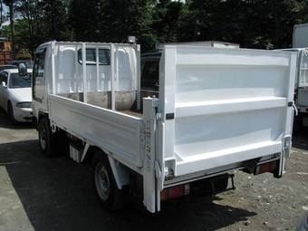 2004 Nissan Titan Pictures