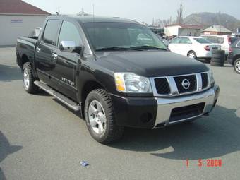 2005 Nissan Titan Photos