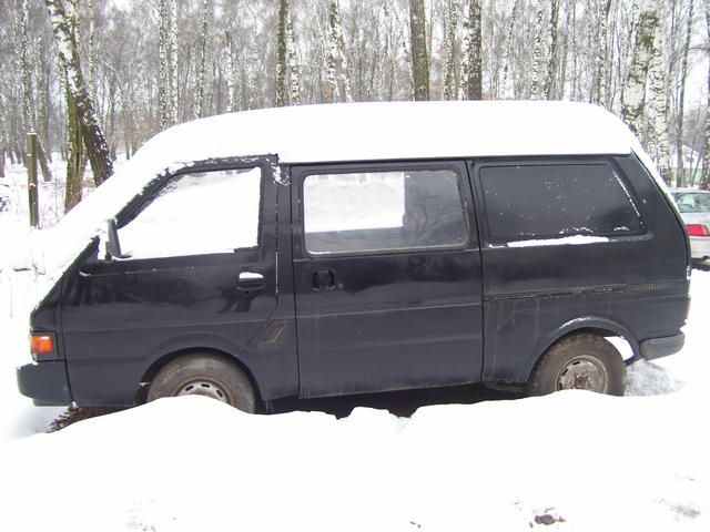 1989 Nissan Vanette