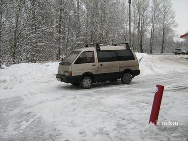 1990 Nissan Vanette