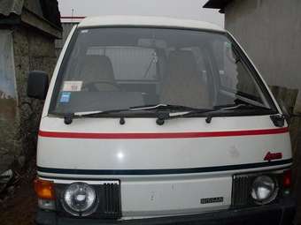 1991 Nissan Vanette