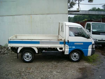 1999 Nissan Vanette