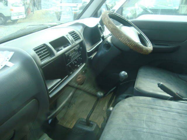 1999 Nissan Vanette