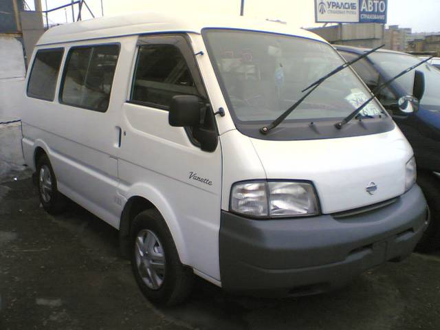 2000 Nissan Vanette
