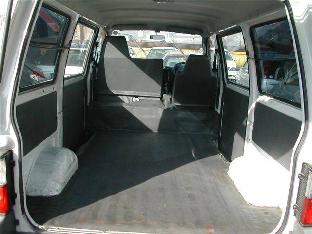 2000 Nissan Vanette
