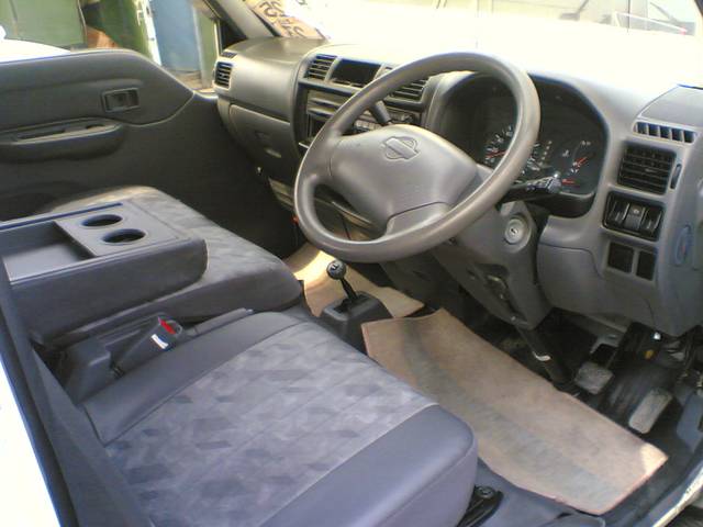 2000 Nissan Vanette
