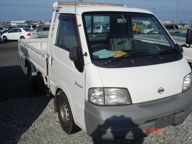 2000 Nissan Vanette