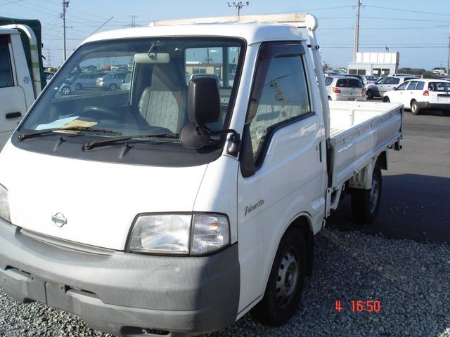 2000 Nissan Vanette