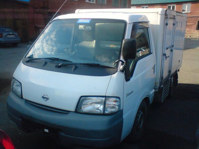 2000 Nissan Vanette