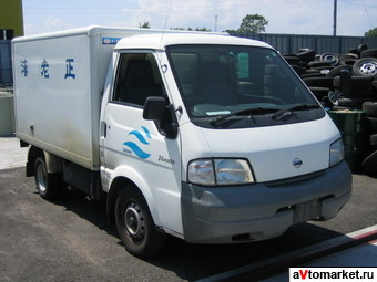 2000 Nissan Vanette Photos