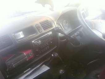 2000 Nissan Vanette Pics